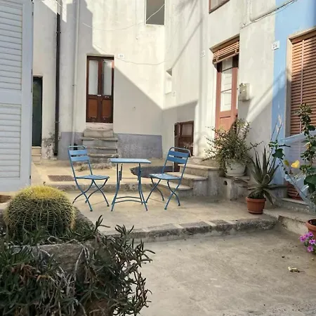 Casa Ophelia Matino